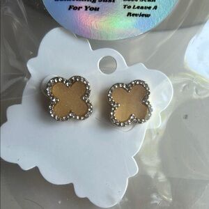 New!! Gold Flower Stud Earrings